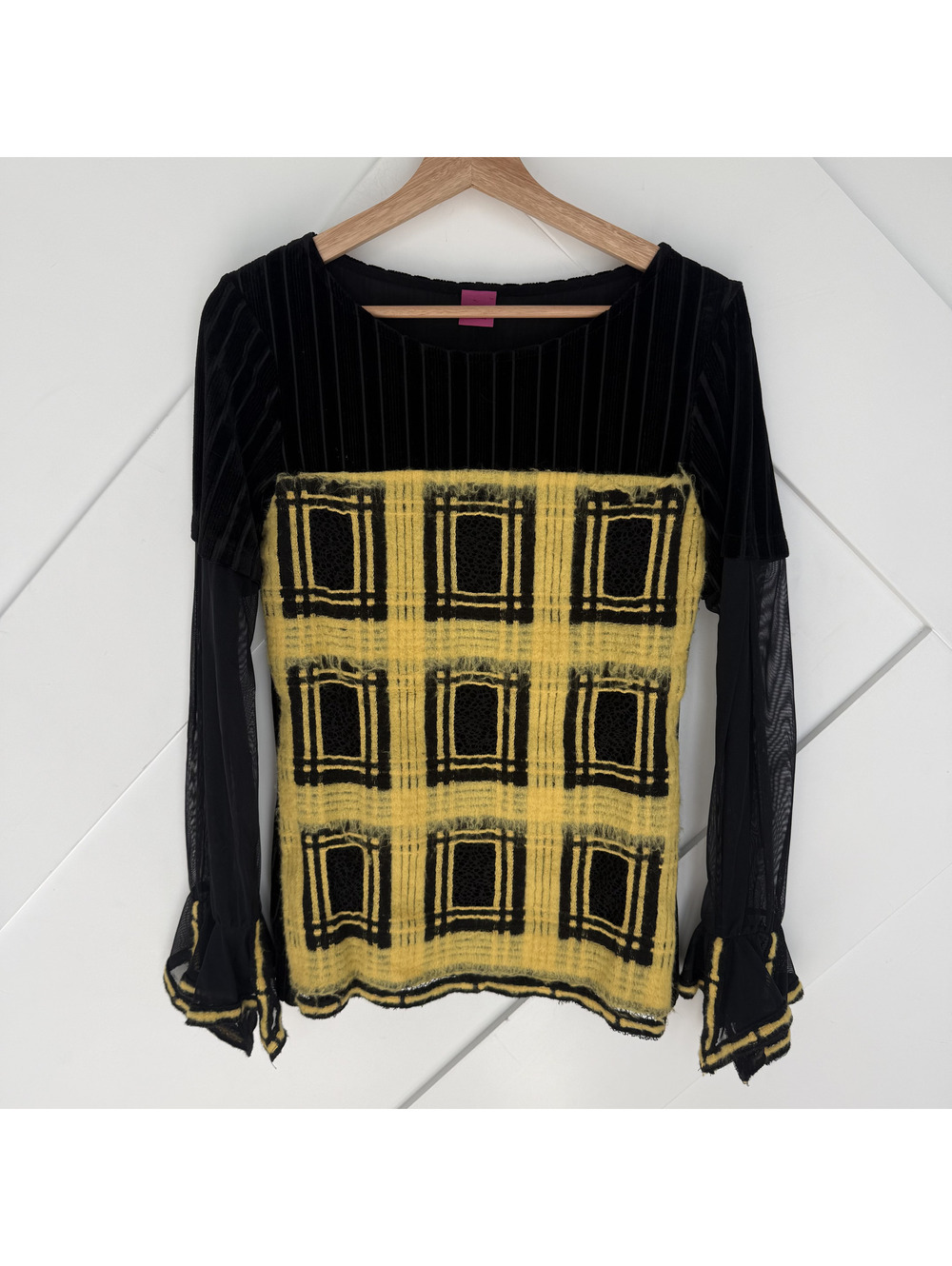 Save The Queen Y2K Women's Black Yellow Patterned Long Sleeve Sweater Top Size M